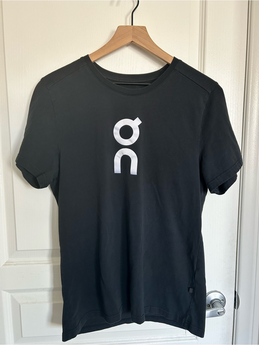 On Running Men’s Black Logo Crew T-Shirt